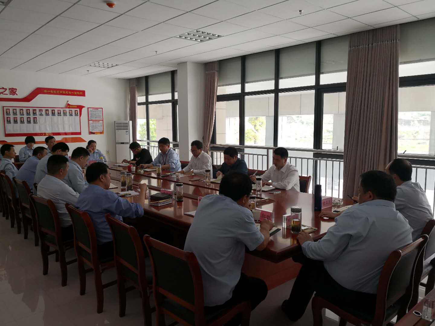 执行座谈会 .jpg